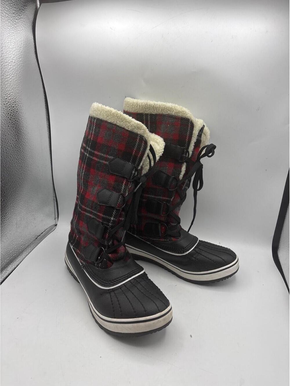 Skechers Waterproof Thinsulate  Highlander Red Plaid Boots Size 8